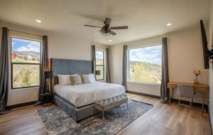 The Modern Bear | With a Private Pool, Ball Pit, Sleeps 12-50 - Garden City, Utah