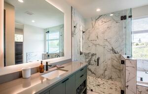 The Modern Bear | With a Private Pool, Ball Pit, Sleeps 12-50 - Garden City, Utah