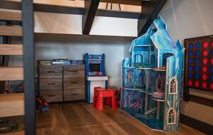 The Modern Bear | With a Private Pool, Ball Pit, Sleeps 12-50 - Garden City, Utah