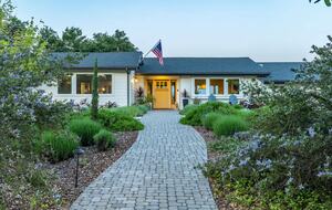 Central Coast Mountain View Retreat - Atascadero, California