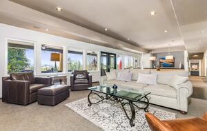 Central Coast Mountain View Retreat - Atascadero, California