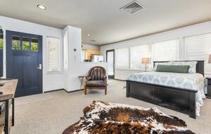 Central Coast Mountain View Retreat - Atascadero, California