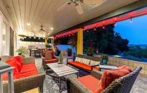 Central Coast Mountain View Retreat - Atascadero, California