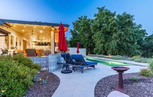 Central Coast Mountain View Retreat - Atascadero, California