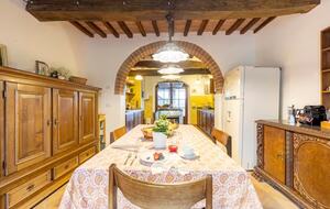 Villa San Lorenzo Umbrian Estate - Castiglione Del Lago, Italy