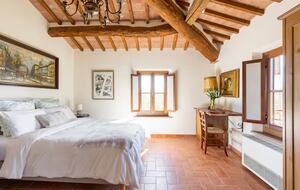 Villa San Lorenzo Umbrian Estate - Castiglione Del Lago, Italy