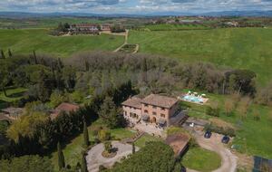 Villa San Lorenzo Umbrian Estate - Castiglione Del Lago, Italy