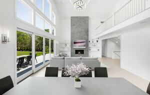 Carwin Lane Beach Escape - Quiogue, New York