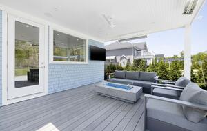 Carwin Lane Beach Escape - Quiogue, New York