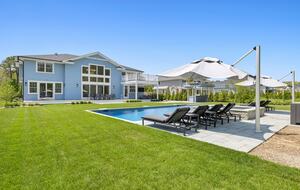 Carwin Lane Beach Escape - Quiogue, New York