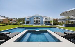 Carwin Lane Beach Escape - Quiogue, New York