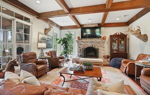 Stunning Saint Francisville Lakefront - Saint Francisville, Louisiana