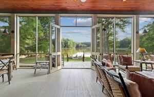 Stunning Saint Francisville Lakefront - Saint Francisville, Louisiana