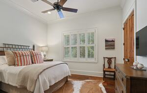 Stunning Saint Francisville Lakefront - Saint Francisville, Louisiana