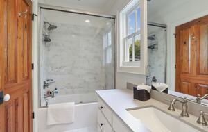 Stunning Saint Francisville Lakefront - Saint Francisville, Louisiana