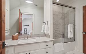 Stunning Saint Francisville Lakefront - Saint Francisville, Louisiana