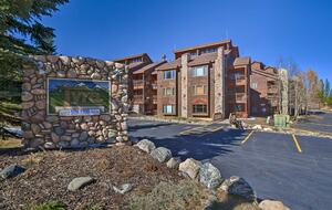 Ski-In/Ski-Out Condo Steps to Snowflake Chair - Breckenridge, Colorado