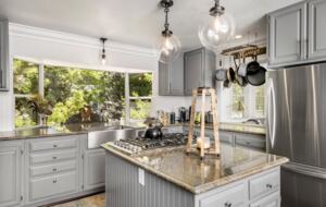 Beautiful Modern Home Walking Distance to Arrowhead Lake and Village - Lake Arrowhead, California