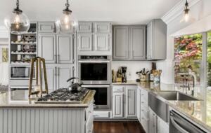 Beautiful Modern Home Walking Distance to Arrowhead Lake and Village - Lake Arrowhead, California