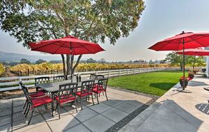 Sonoma Sunsets | With patio and vineyard views - Sonoma, California