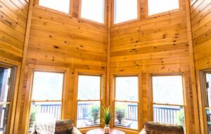 Luxe Lodge Near Downtown Blue Ridge - Blue Ridge, Georgia