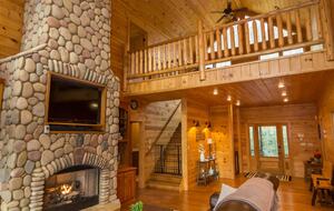 Luxe Lodge Near Downtown Blue Ridge - Blue Ridge, Georgia