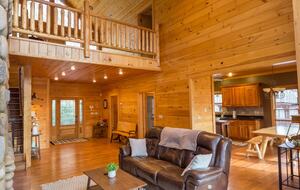 Luxe Lodge Near Downtown Blue Ridge - Blue Ridge, Georgia