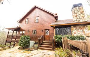 Luxe Lodge Near Downtown Blue Ridge - Blue Ridge, Georgia