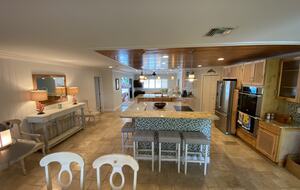 Amazing Jupiter Tropical Pool House - Jupiter, Florida