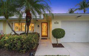 Amazing Jupiter Tropical Pool House - Jupiter, Florida