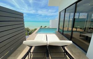 Modern Beachfront 2bd/2.5bth | With Rooftop Terrace and Pool - Providenciales, Turks and Caicos Islands