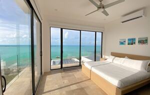 Modern Beachfront 2bd/2.5bth | With Rooftop Terrace and Pool - Providenciales, Turks and Caicos Islands