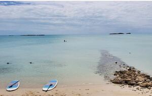 Modern Beachfront 2bd/2.5bth | With Rooftop Terrace and Pool - Providenciales, Turks and Caicos Islands