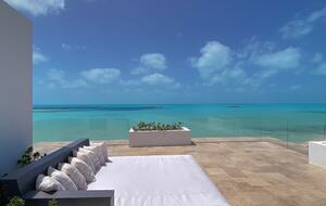 Modern Beachfront 2bd/2.5bth | With Rooftop Terrace and Pool - Providenciales, Turks and Caicos Islands