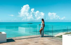 Modern Beachfront 2bd/2.5bth | With Rooftop Terrace and Pool - Providenciales, Turks and Caicos Islands