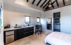 Modern Beachfront 2brdm/2bath | With pool & incredible view! - Providenciales, Turks and Caicos Islands