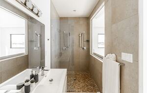 Modern Beachfront 3bdrm/3bath | With pool & incredible view! - Providenciales, Turks and Caicos Islands