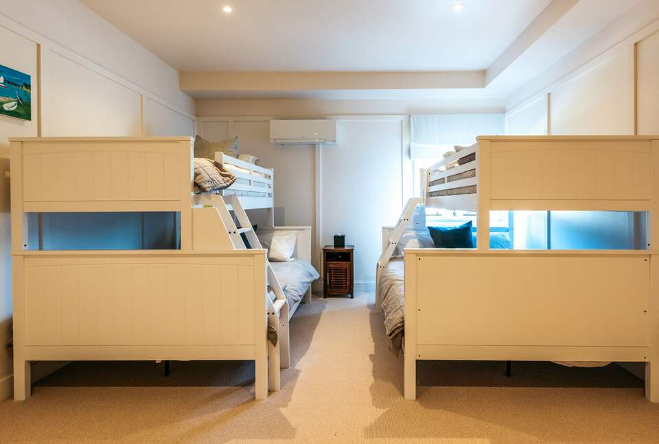 Te Rere Estate (R) - Waiheke Island, New Zealand