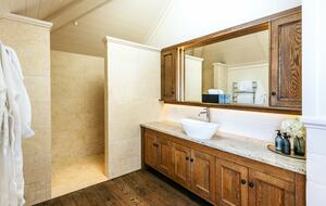 Te Rere Estate (R) - Waiheke Island, New Zealand