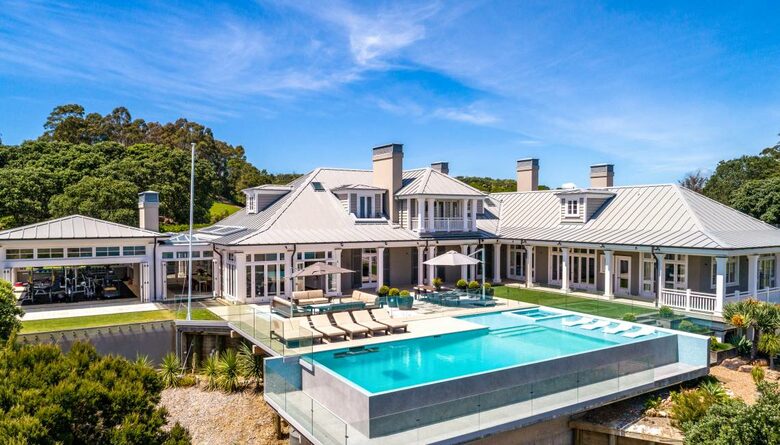 Te Rere Estate (R) - Waiheke Island, New Zealand