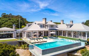 Te Rere Estate (R) - Waiheke Island, New Zealand