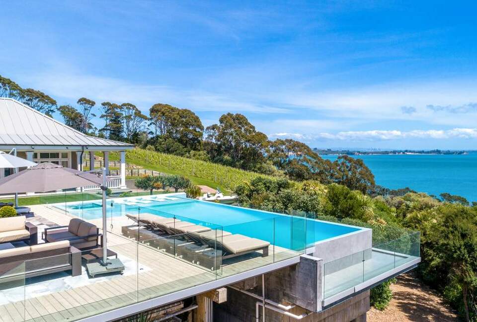 Te Rere Estate (R) - Waiheke Island, New Zealand