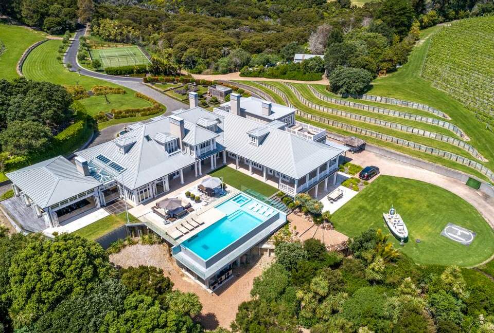 Te Rere Estate (R) - Waiheke Island, New Zealand
