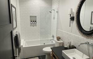 Ranch Road Hill Country Luxury Retreat on 300 Plus Private Acres! - Mason, Texas