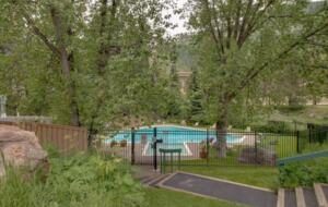 Timberfalls Hideaway - Luxurious Condo with Shared Pool and Tennis - Vail, Colorado