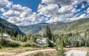 Timberfalls Hideaway - Luxurious Condo with Shared Pool and Tennis - Vail, Colorado