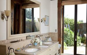 Olivo Santo Estate - Laguna de Zapallar, Chile