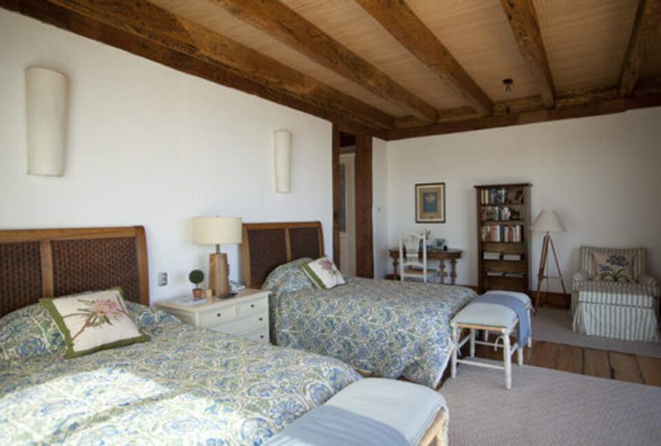 Olivo Santo Estate - Laguna de Zapallar, Chile