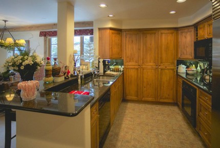 10th Mountain Suite at Vail Mountain Lodge & Spa - Vail, Colorado