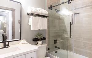 Modern Cabin at Big Bear Lake - Big Bear Lake, California